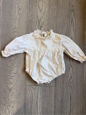 Sam & Louloute Paris Ivory Eyelet Baby Romper